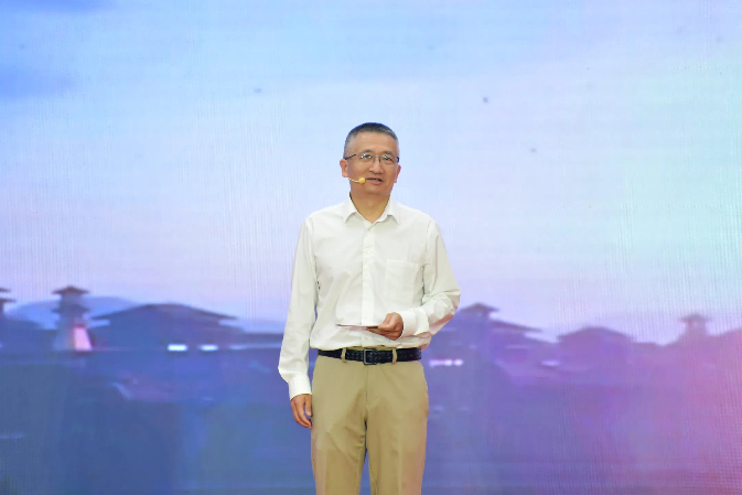 【理响中国】一段演讲告诉你,短视频时代我们需要怎样的理论作品