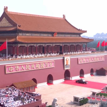 阅兵式完整视频丨习近平乘车检阅地面方队 受阅方队发出豪迈誓言