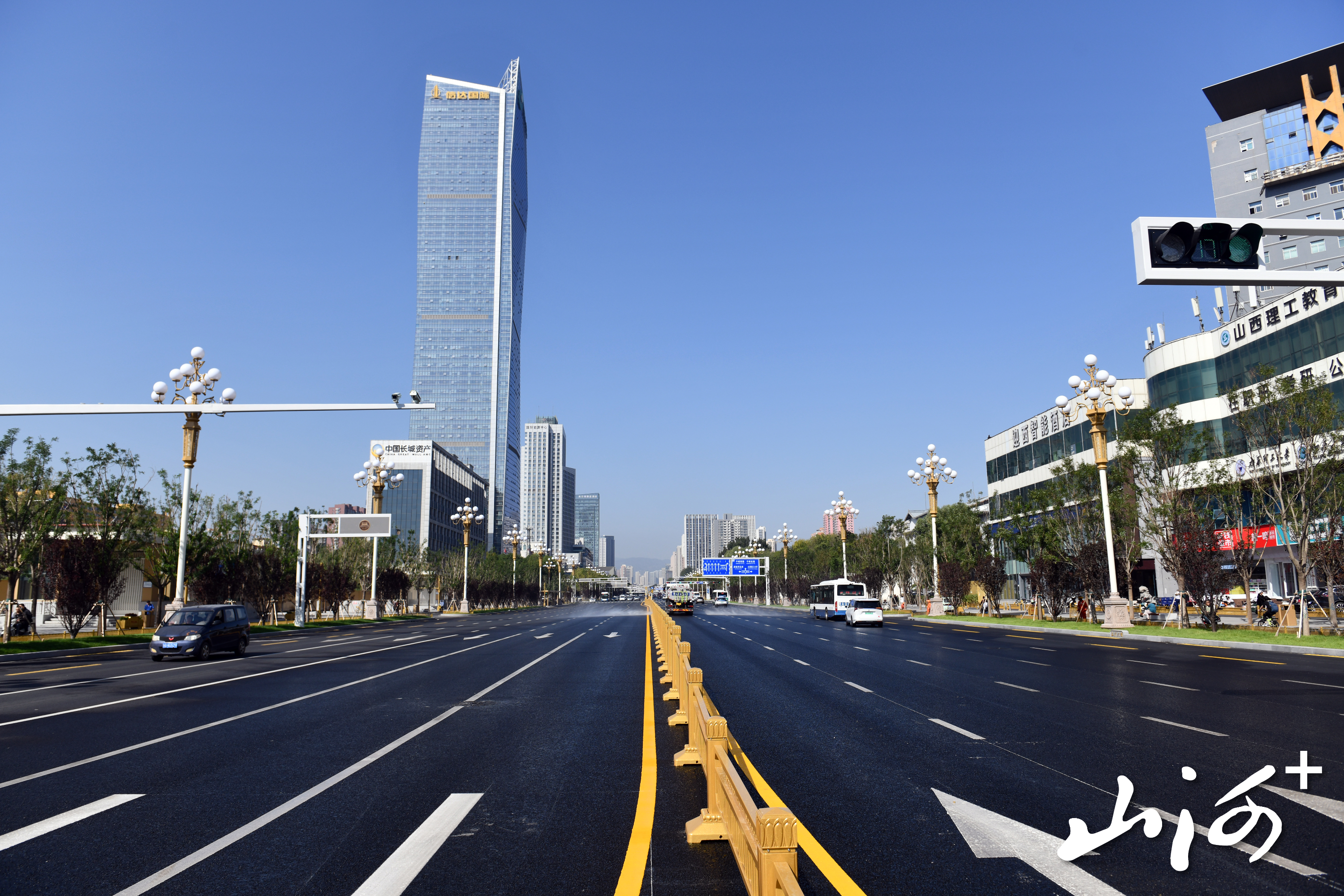 ZQD_7195