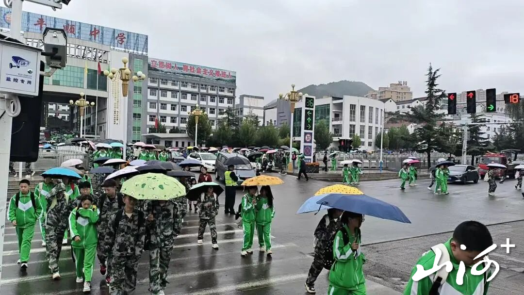 图片2.jpg 图片2.jpg