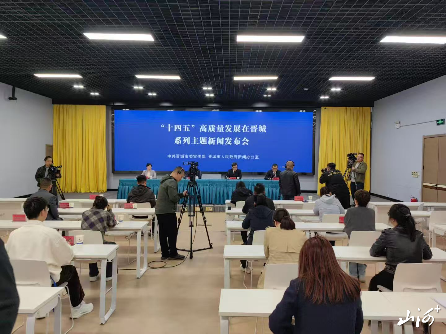 微信图片_20251014161524_198_16 微信图片_20251014161524_198_16