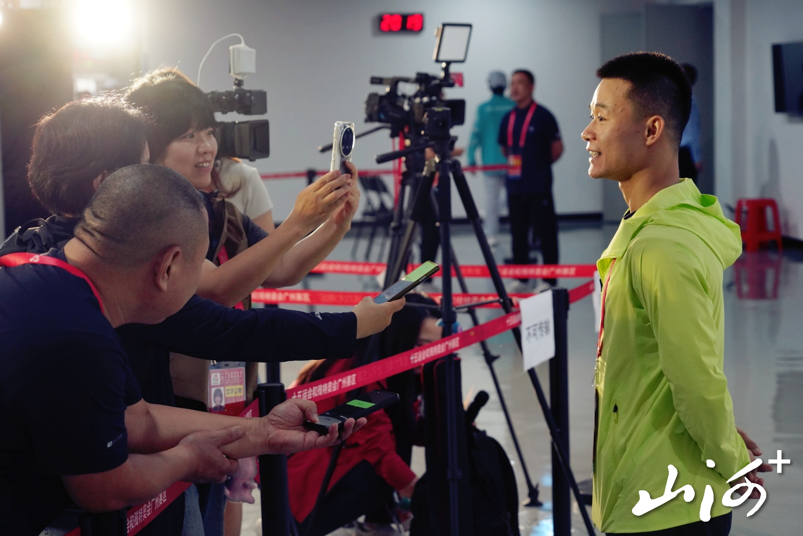 微信图片_20251107211214 微信图片_20251107211214