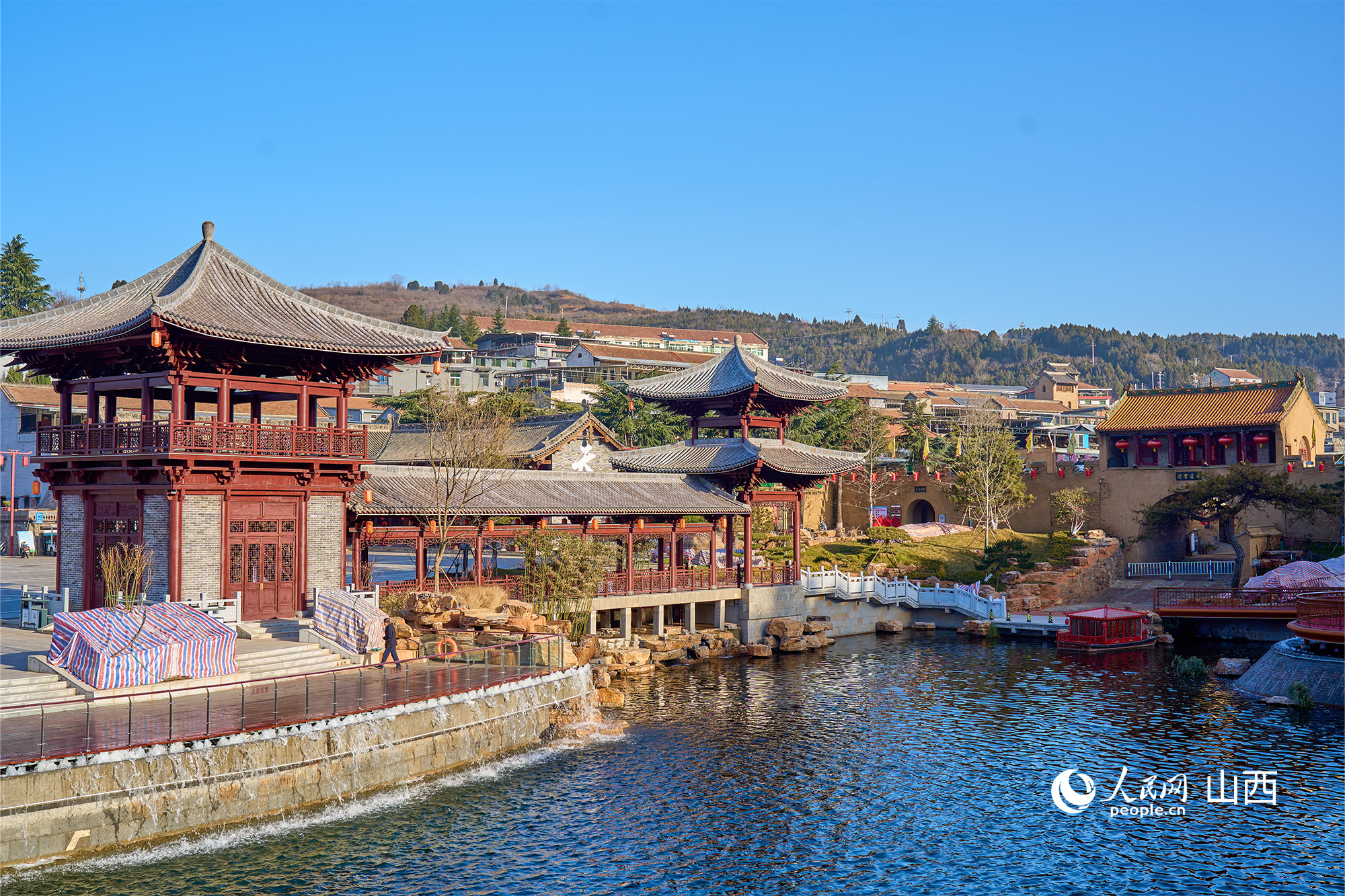 冬日里的山西省晋城市阳城县白巷里。人民网 张超宁摄