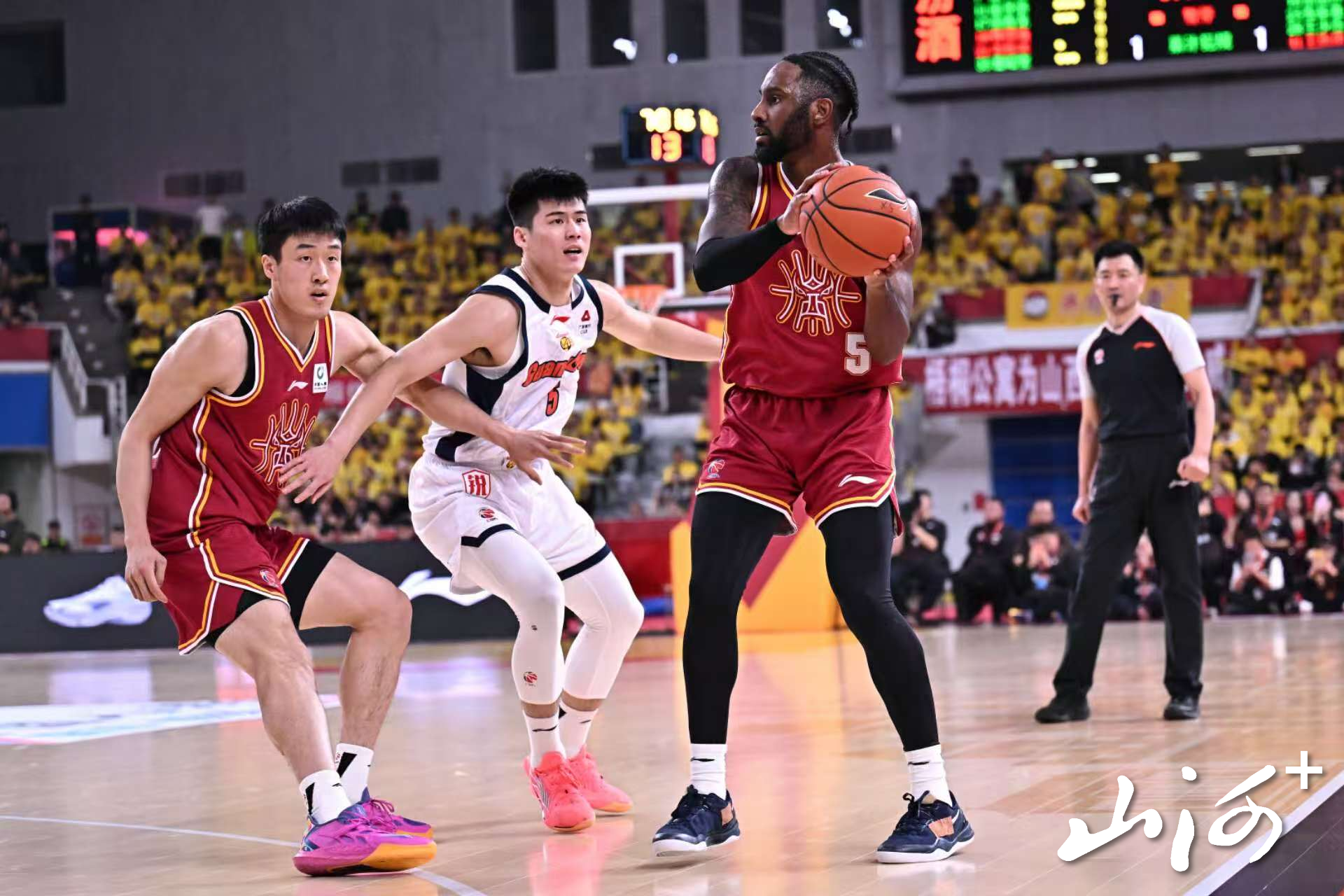 诺威尔等待分球11