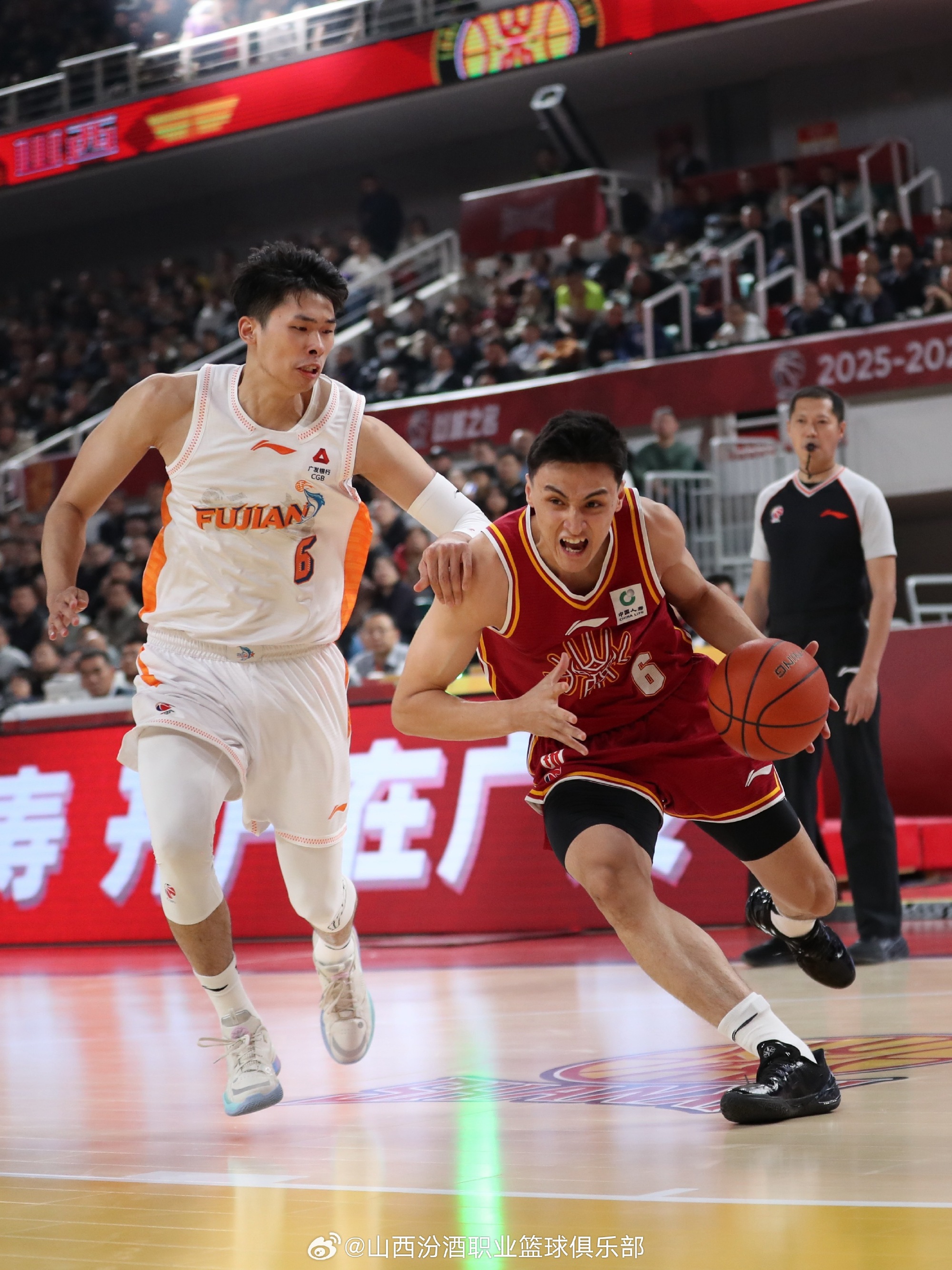 70dda9ffly1i9f67n8aetj22402tckjl