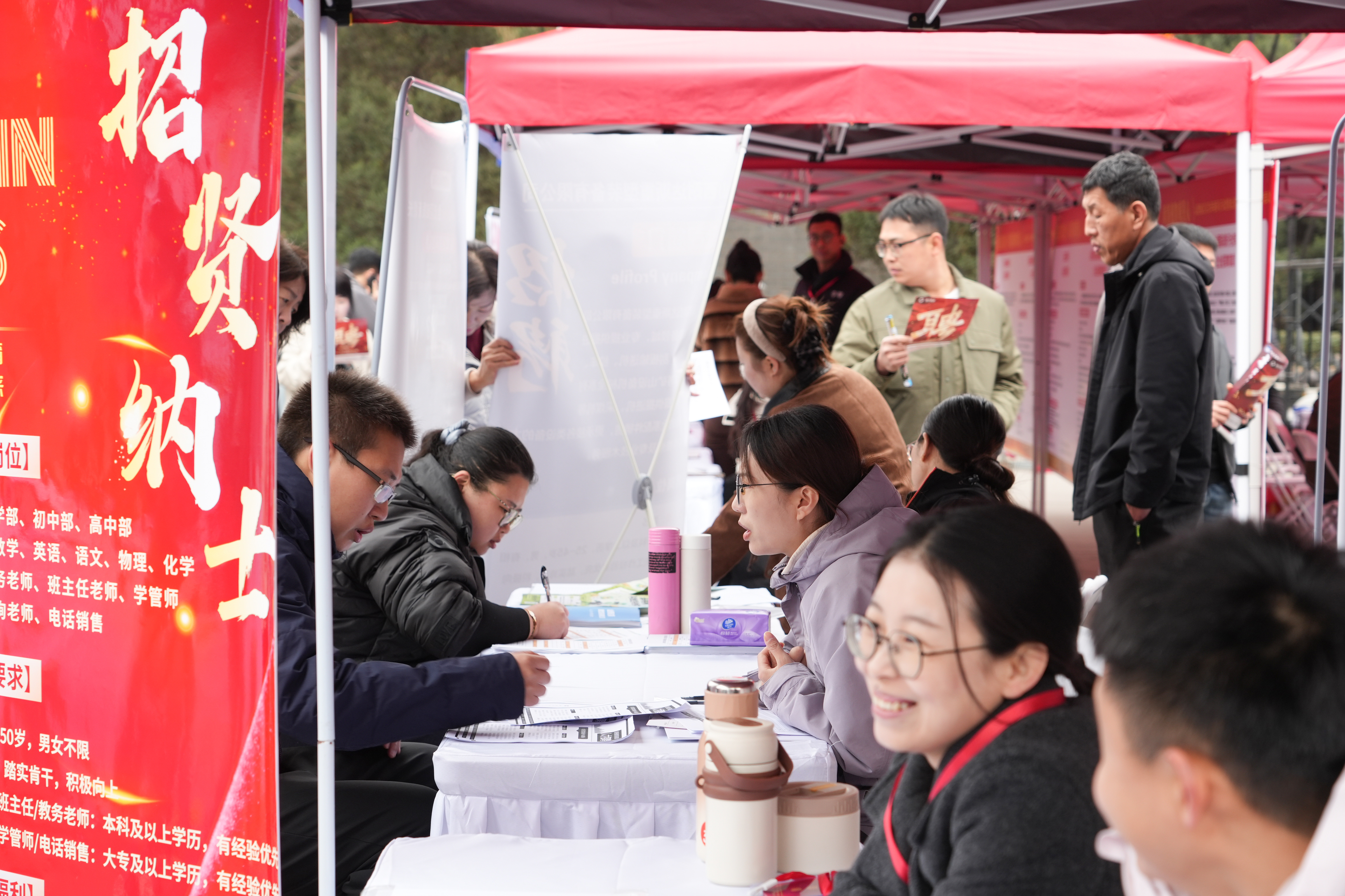 1772288492282051372.jpg 54d6818f6511b9f1cb4b27606e96a7ed.jpg