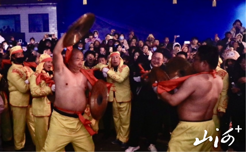 8bc21580-e402-416c-82f5-7c2b426dbda8