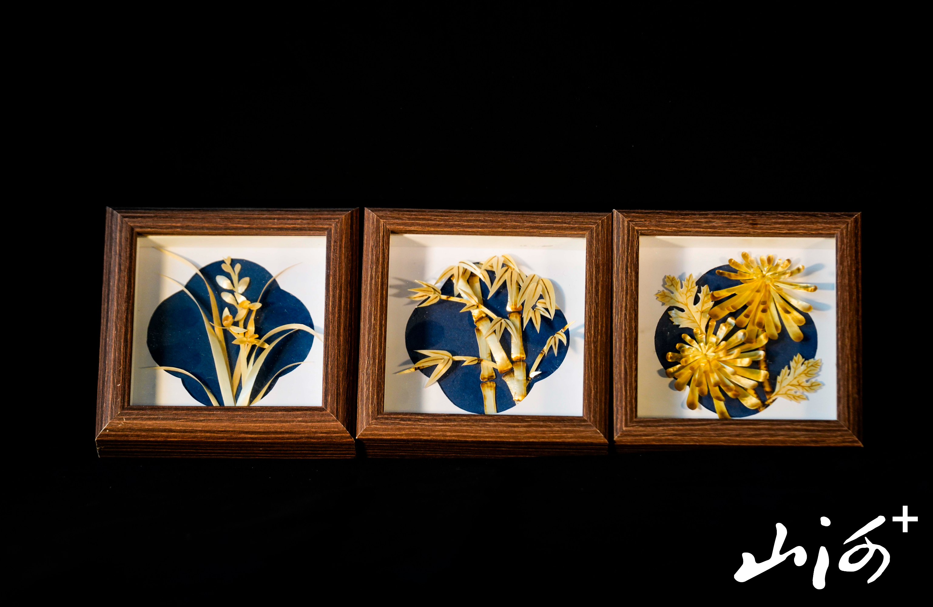 麦杆浮雕画《梅》《兰》《竹》 麦杆浮雕画《梅》《兰》《竹》